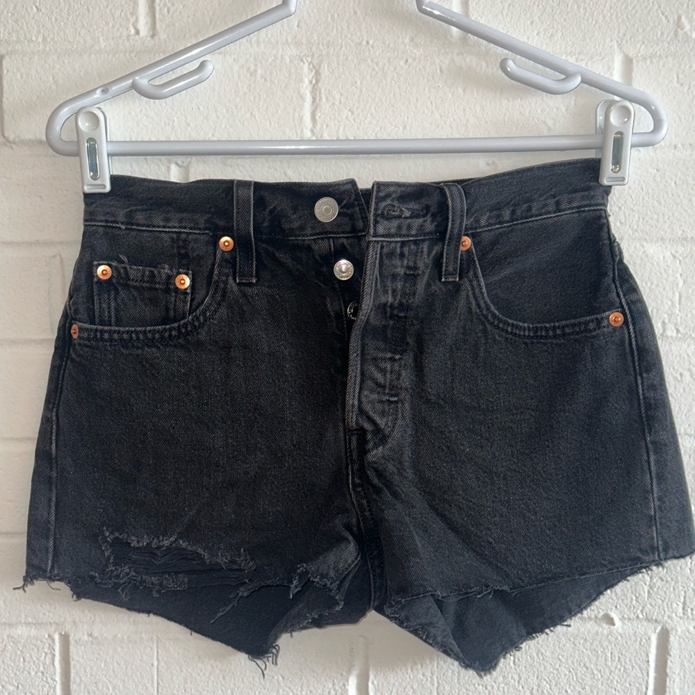 Black High-Waisted Jean Shorts with Frayed Hem